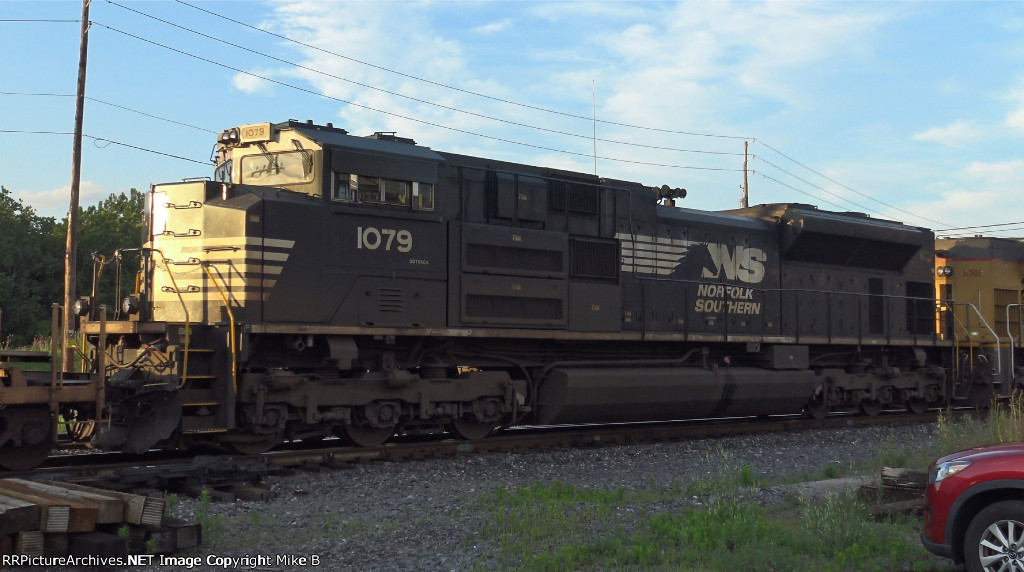 NS 1079